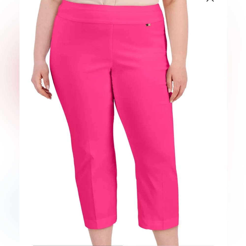 Pink and White Ankle Cropped Pants with Stretch Fabric